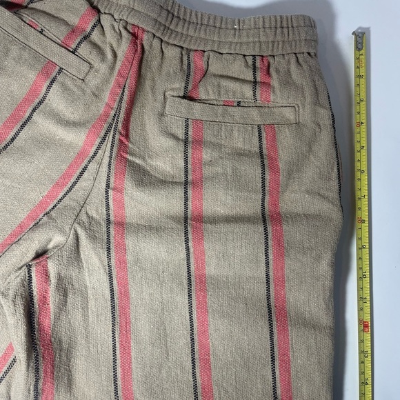 Casual Tan and Red Striped Shorts - Picture 4 of 6